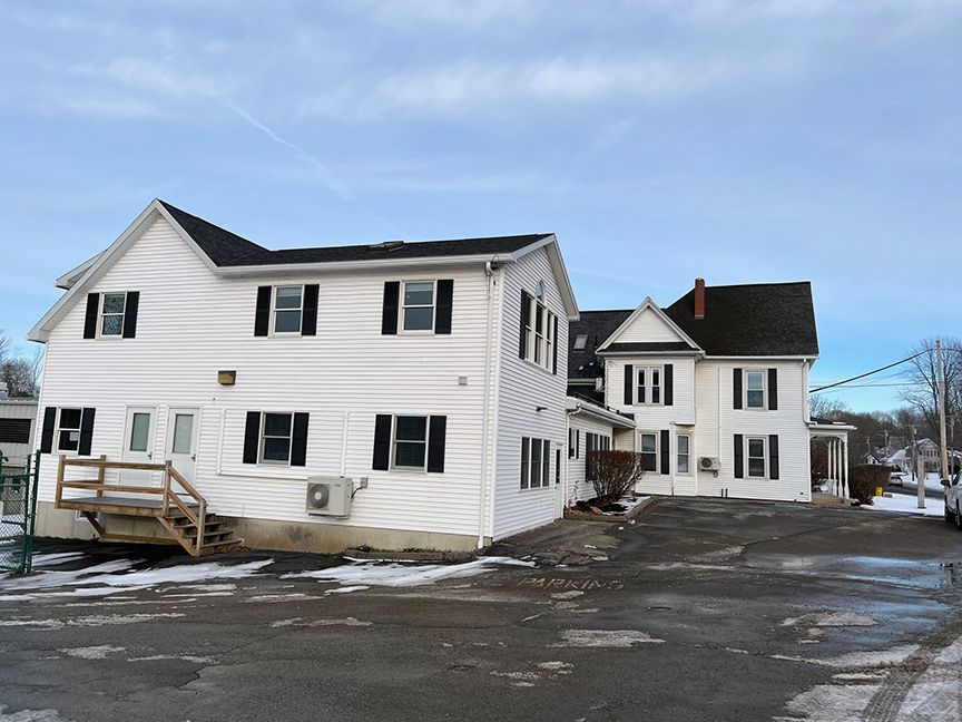 617 Water St, Gardiner, ME 04345
